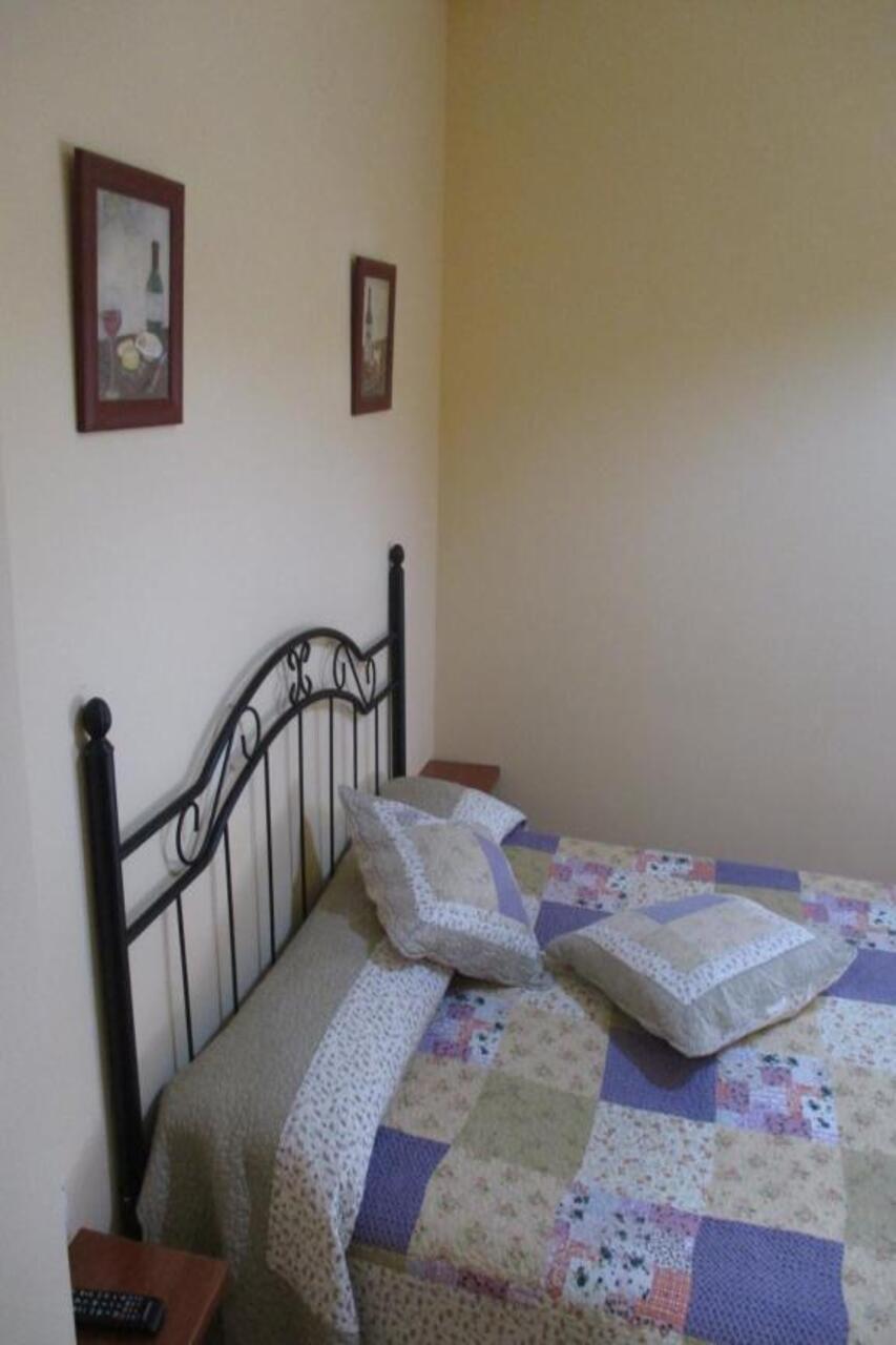 Hostal Becares Palencia Buitenkant foto
