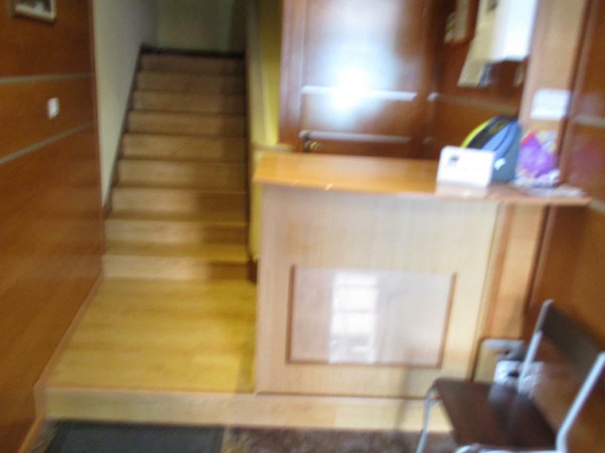 Hostal Becares Palencia Buitenkant foto