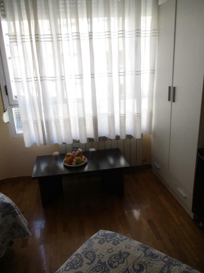 Hostal Becares Palencia Buitenkant foto