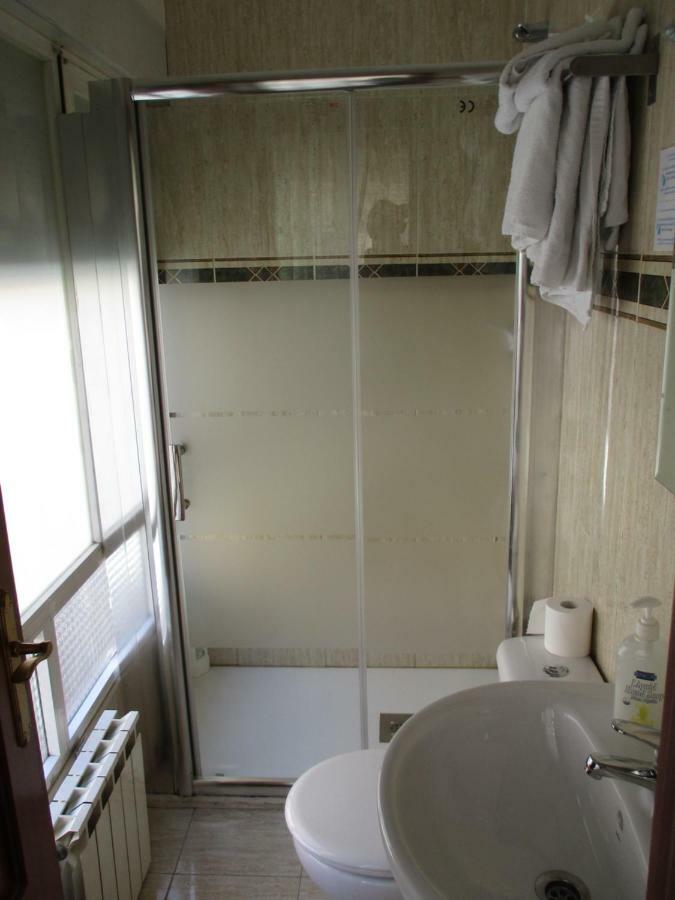 Hostal Becares Palencia Buitenkant foto
